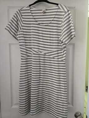 Striped Gray & White Short Sleeve Dress